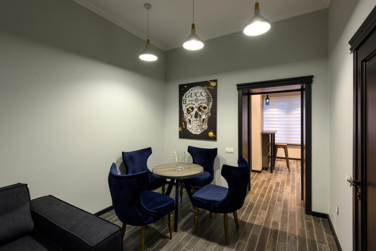 Apart Hotel Fusion Černovice Exteriér fotografie