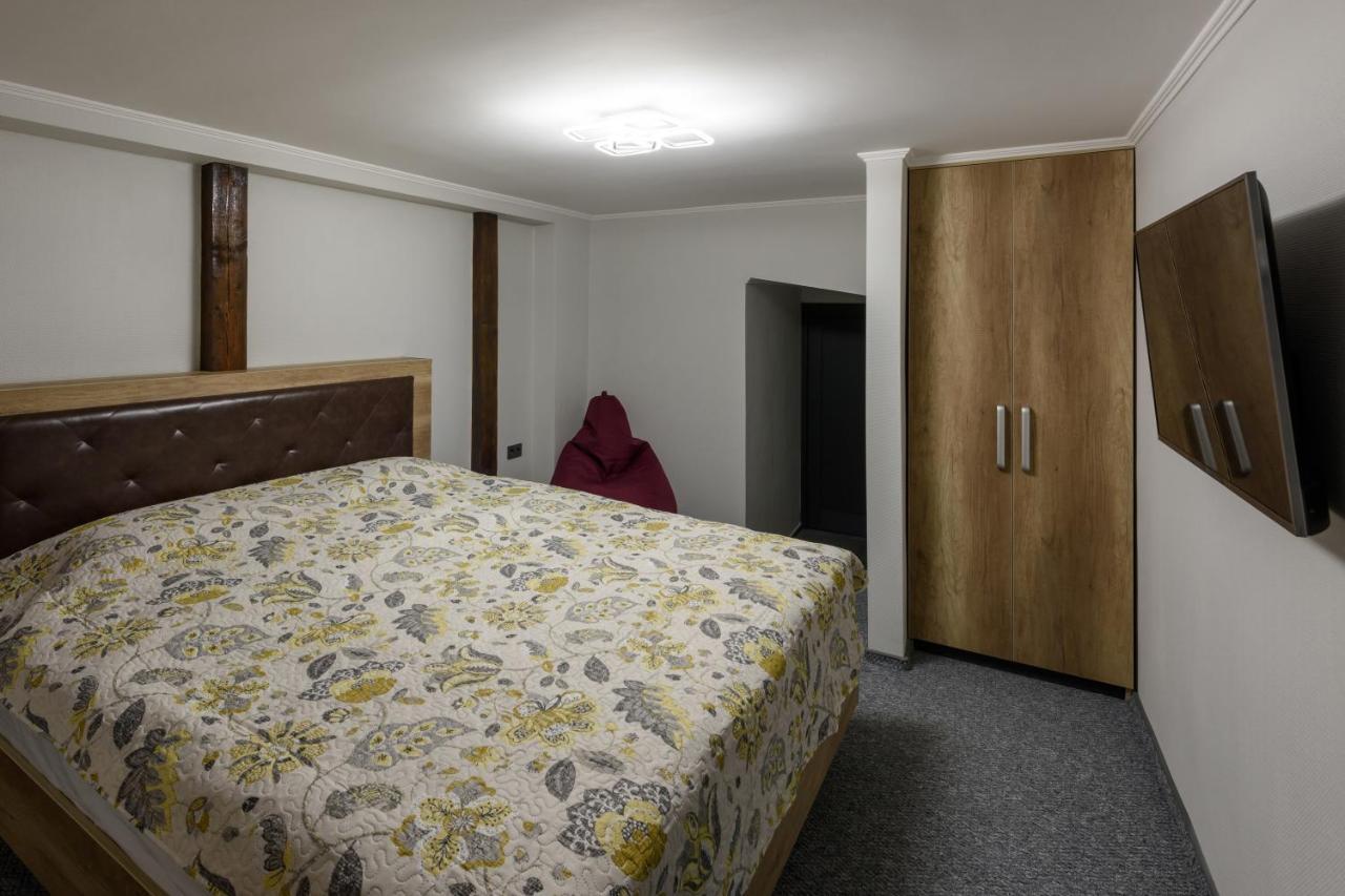 Apart Hotel Fusion Černovice Exteriér fotografie