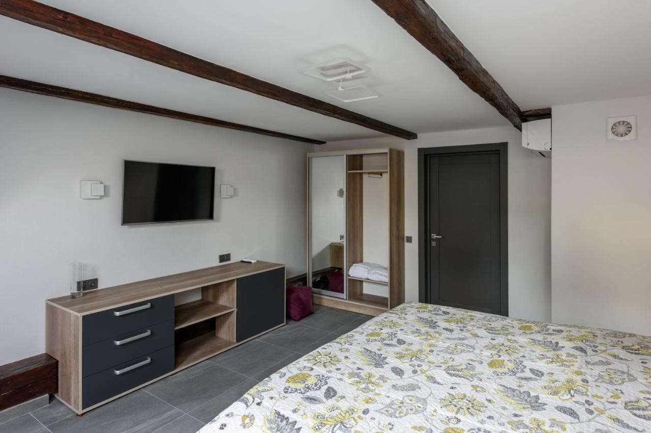Apart Hotel Fusion Černovice Exteriér fotografie